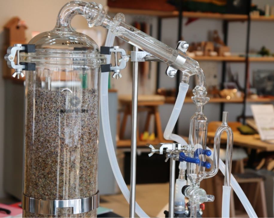 地域に根差した生産者の背景、その土地にある『あたり前』を再定義し、新たな価値を生みだします。