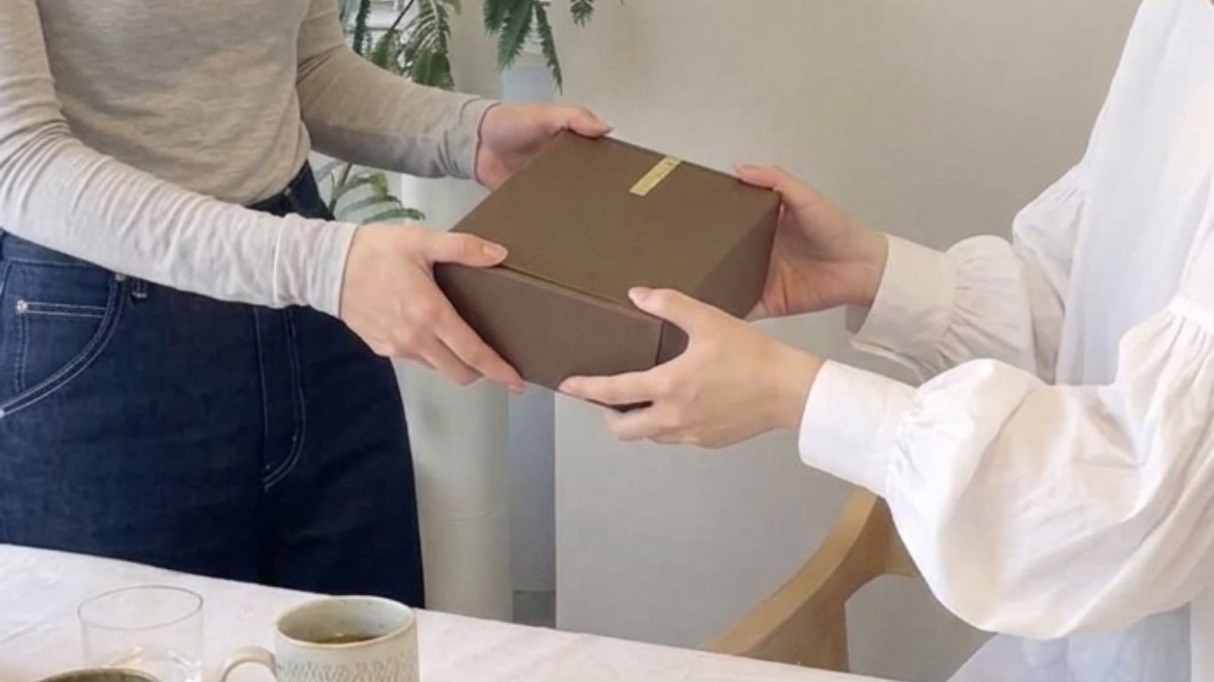 目上の方に喜ばれる、センスのいい「香りの手土産」